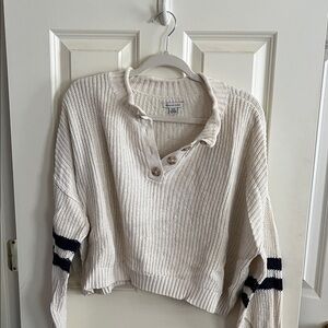 American Eagle Cropped sweater